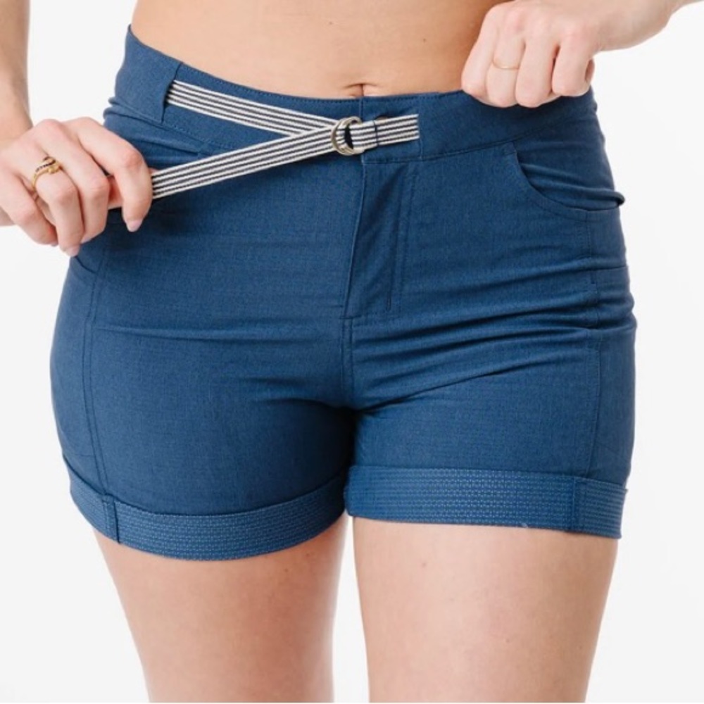 Zyia blue not just a trail shorts ECU size L